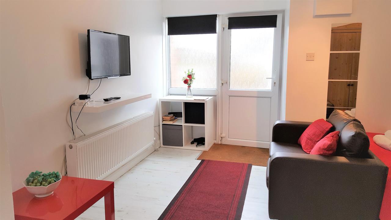 Swindon Old Town Studio - Entercloud9Sa Extérieur photo